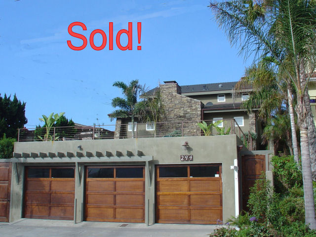 Oceanfront Contemporary Craftsman on Neptune Ave (269453 bytes)